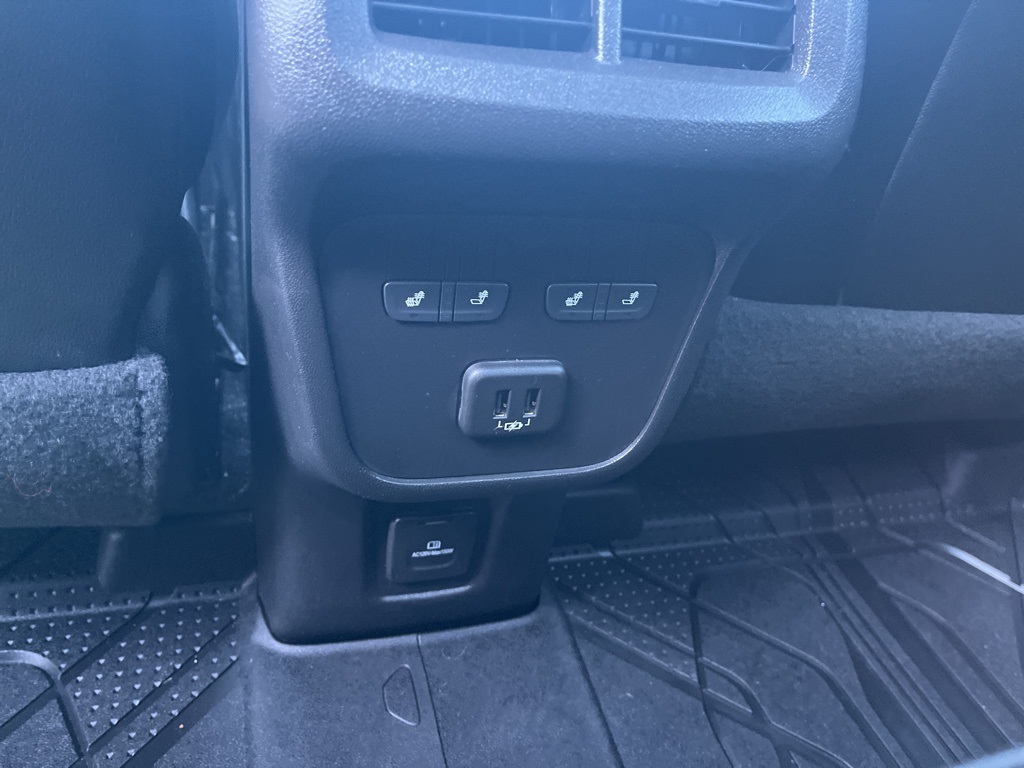 2023 Chevrolet Equinox Premier photo 22