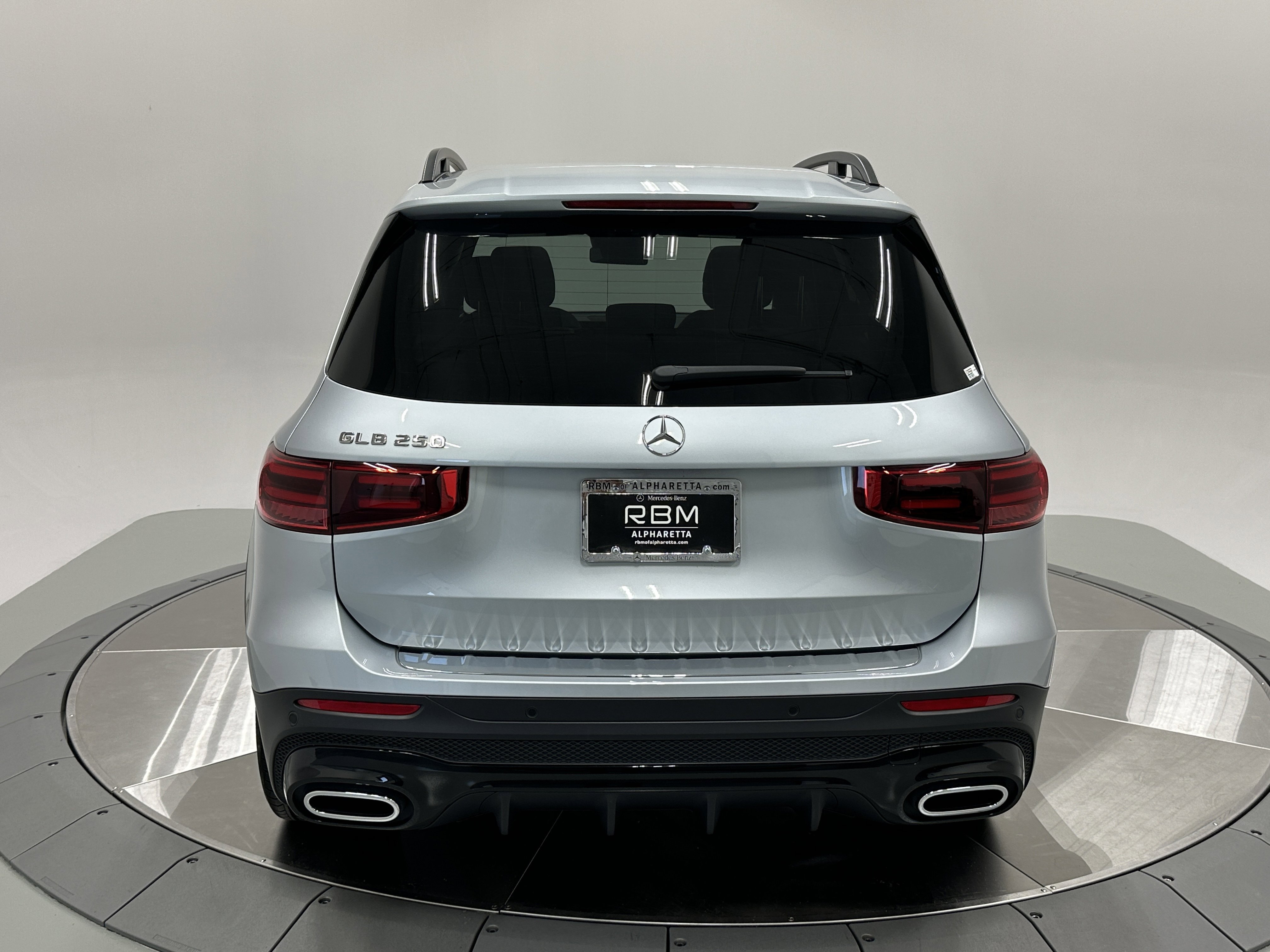 2024 Mercedes Benz GLB 250 photo 6
