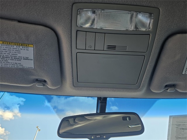 2009 Toyota Camry Hybrid Base photo 30