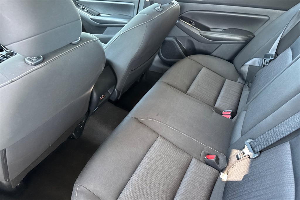 2023 Nissan Altima 2.5 SV photo 2