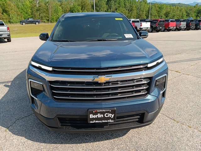 2026 Chevrolet Traverse photo 2
