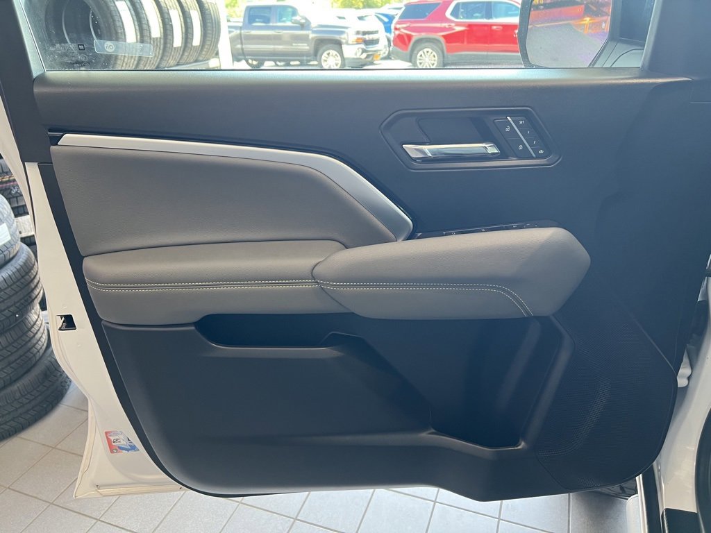 2024 Chevrolet Colorado ZR2 photo 11