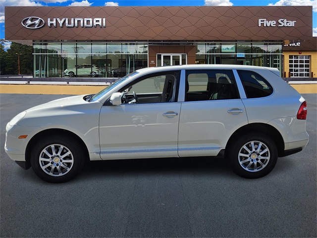 2010 Porsche Cayenne Base photo 4