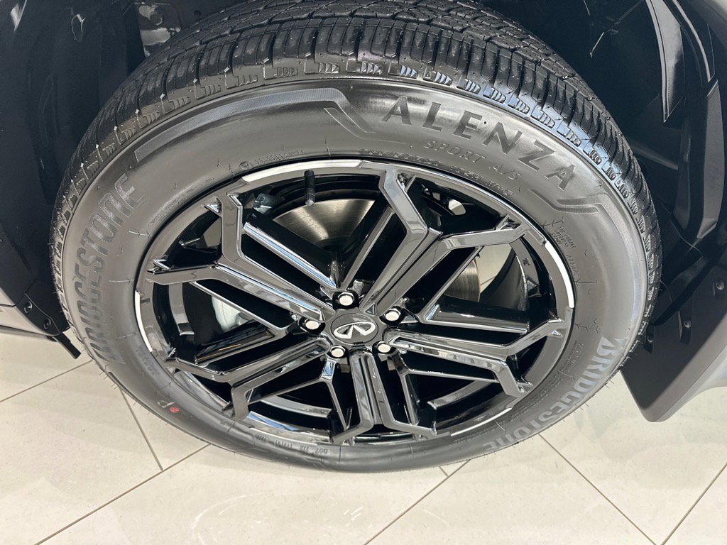 2026 Infiniti QX60 Luxe photo 10
