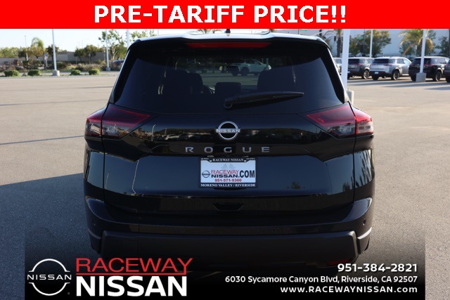 2025 Nissan Rogue S photo 4