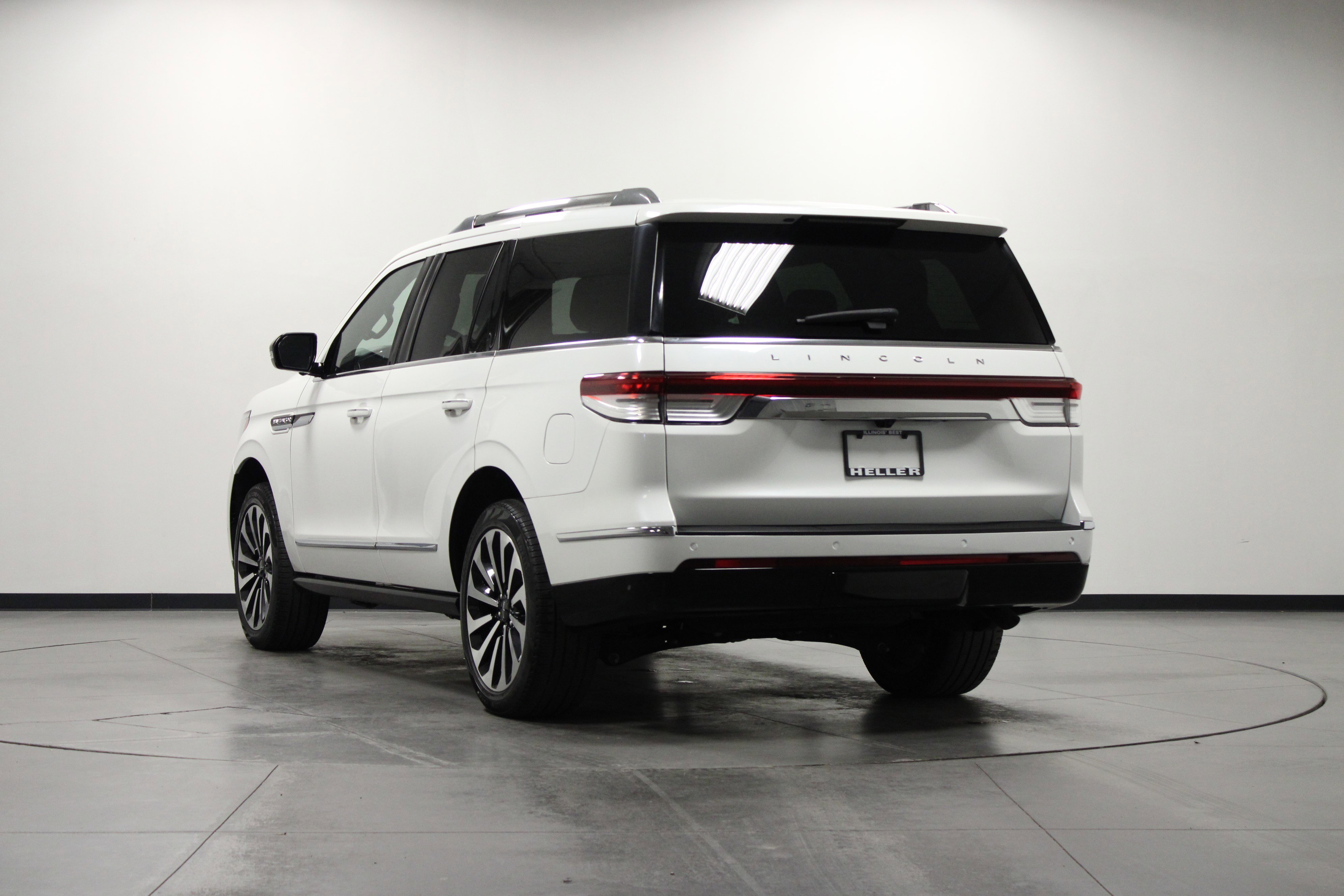 2023 Lincoln Navigator Reserve photo 4