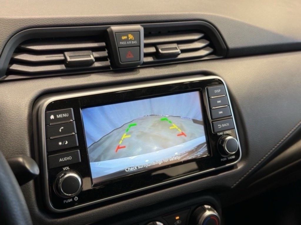 2025 Nissan Versa S photo 12