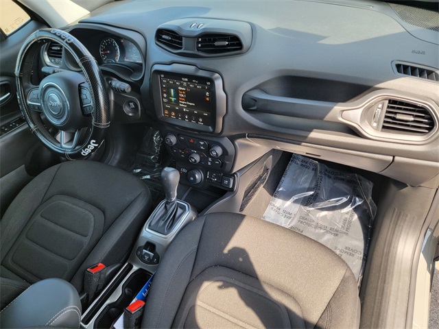 2022 Jeep Renegade Latitude photo 19