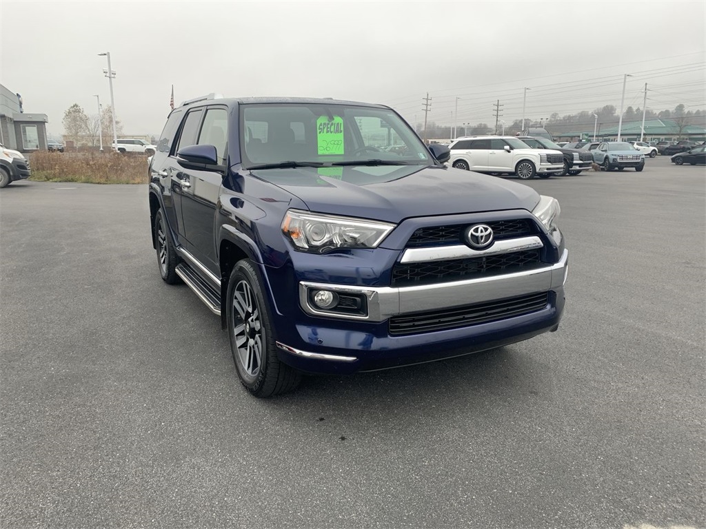 2018 Toyota 4Runner Limited's photo