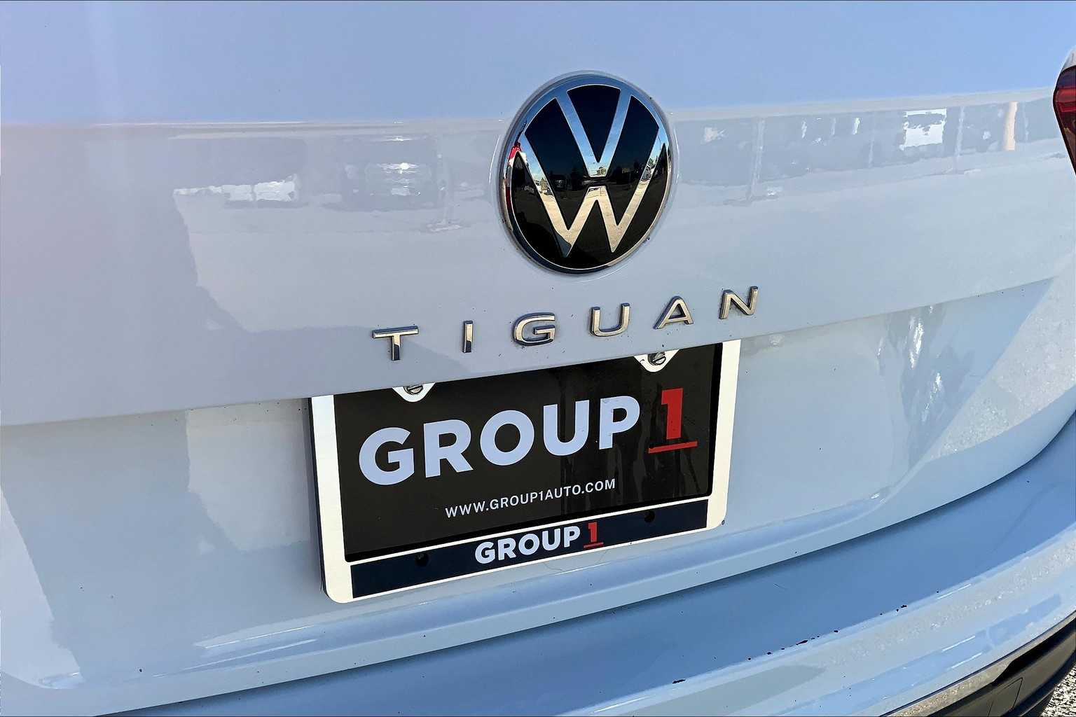 2024 Volkswagen Tiguan SE Wolfsburg Edition photo 9