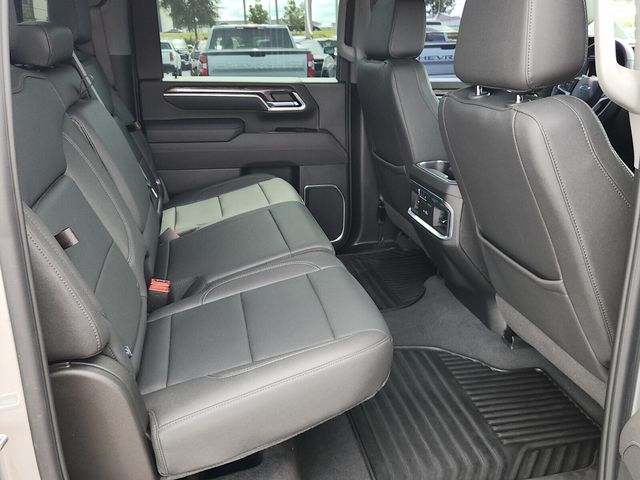 2025 Chevrolet Silverado 2500HD LTZ photo 18