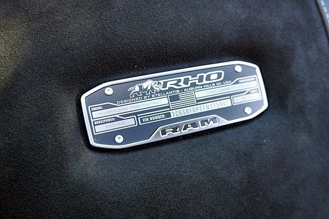 New 2026 Bright White Clear-Coat Exterior Paint RAM RHO image 40