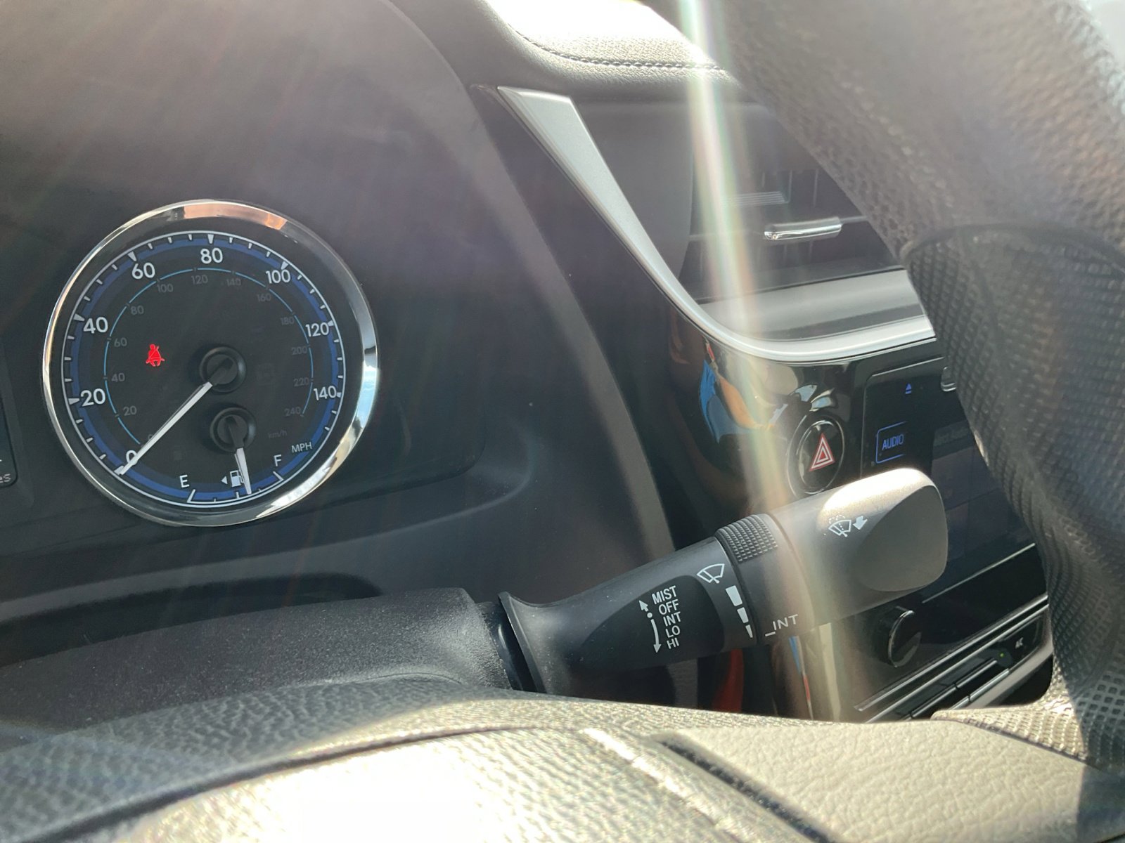 2018 Toyota Corolla LE photo 24