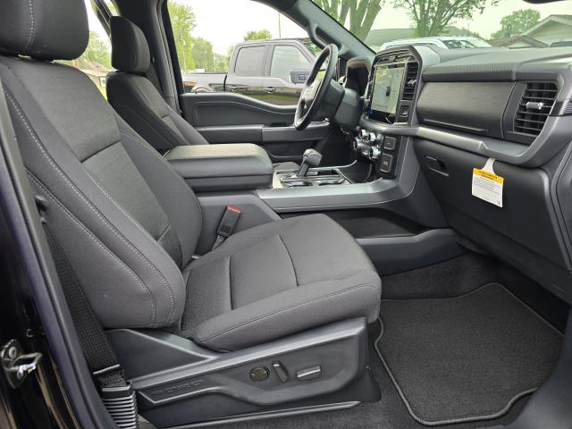 2025 Ford F-150 XLT photo 10