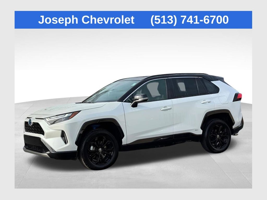 2024 Toyota RAV4 XSE's photo