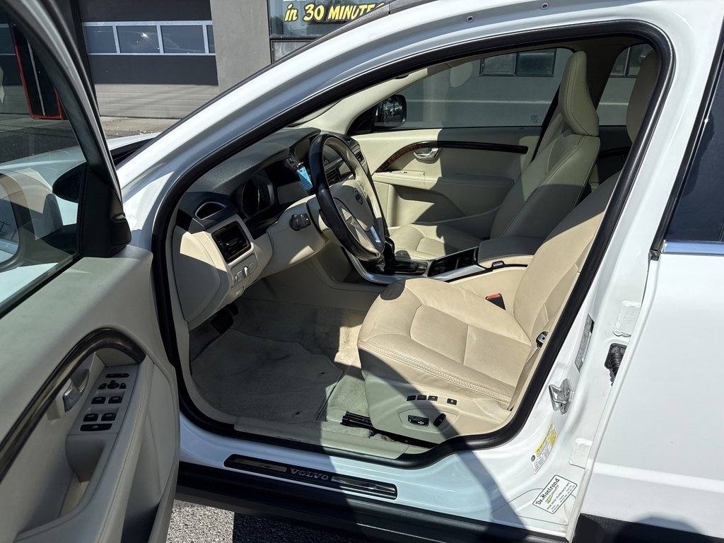 2016 Volvo XC70 T5 Drive-E Premier photo 5