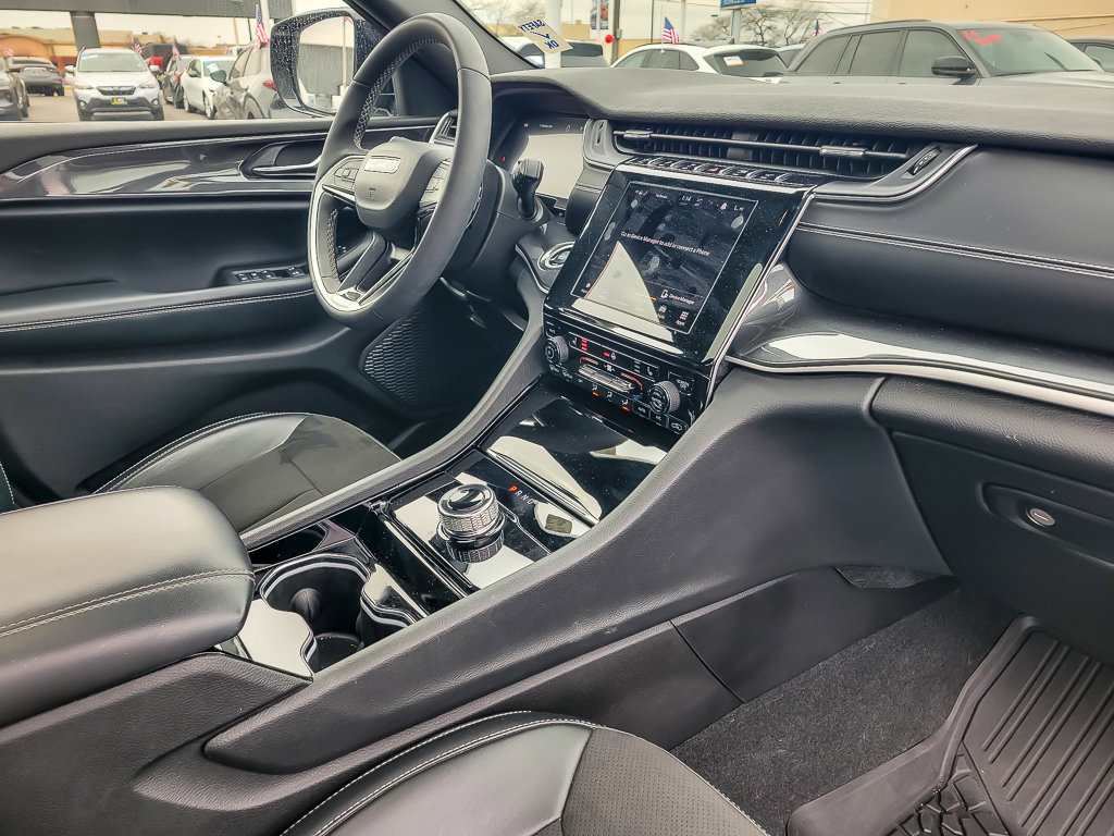 2023 JEEP GRAND CHEROKEE - Image 22