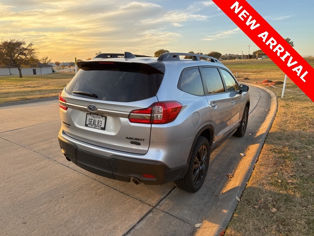 2022 Subaru Ascent Onyx Edition photo 3