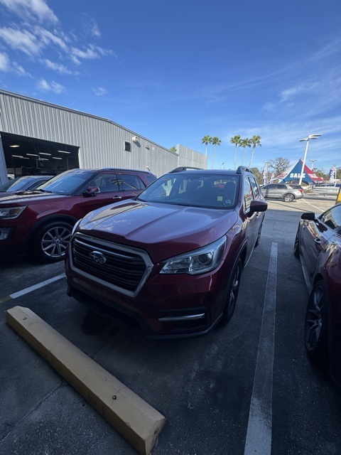 2019 Subaru Ascent Premium's photo