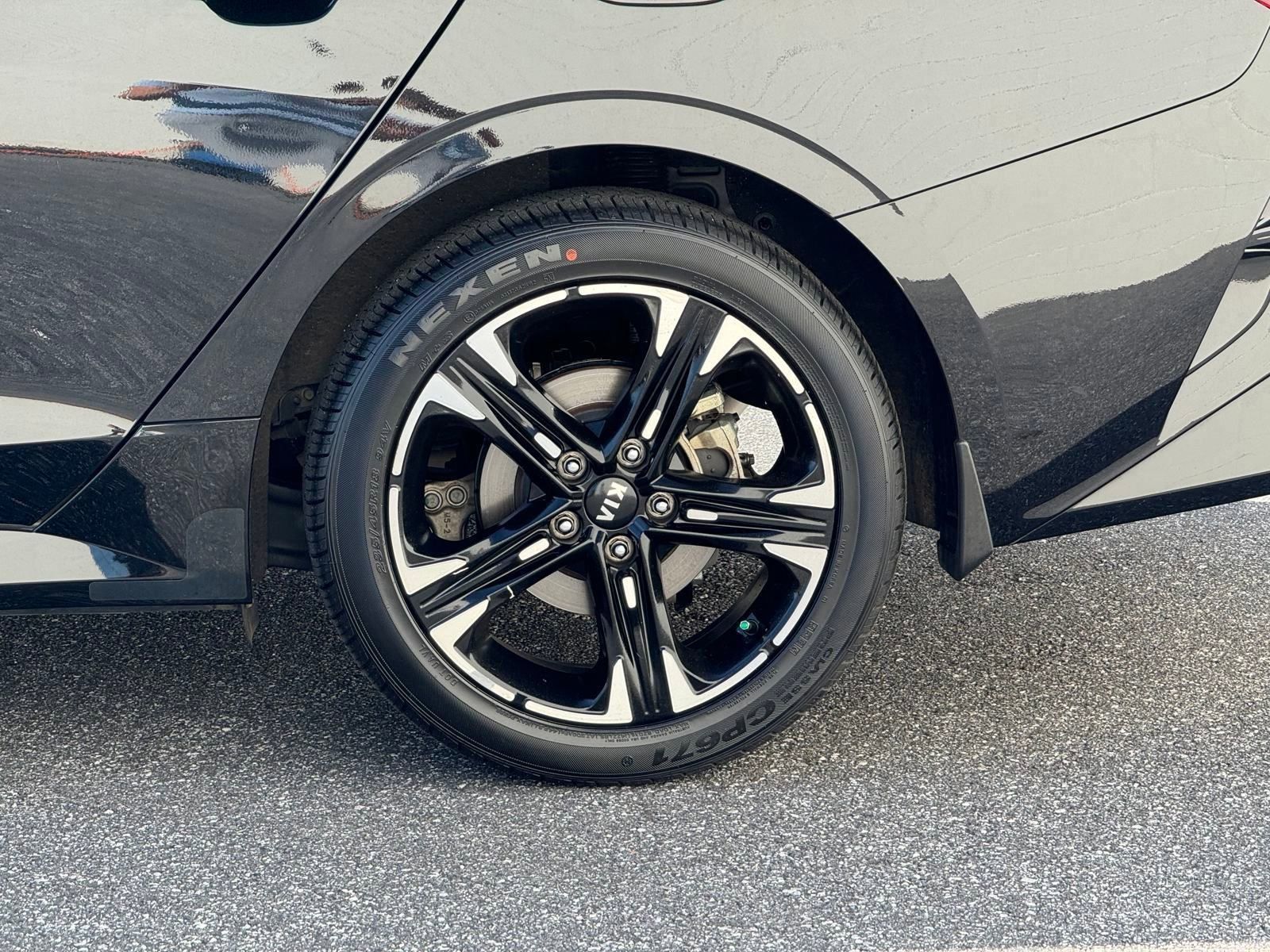 2021 Kia K5 GT-Line photo 2