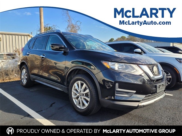 2018 Nissan Rogue SV's photo