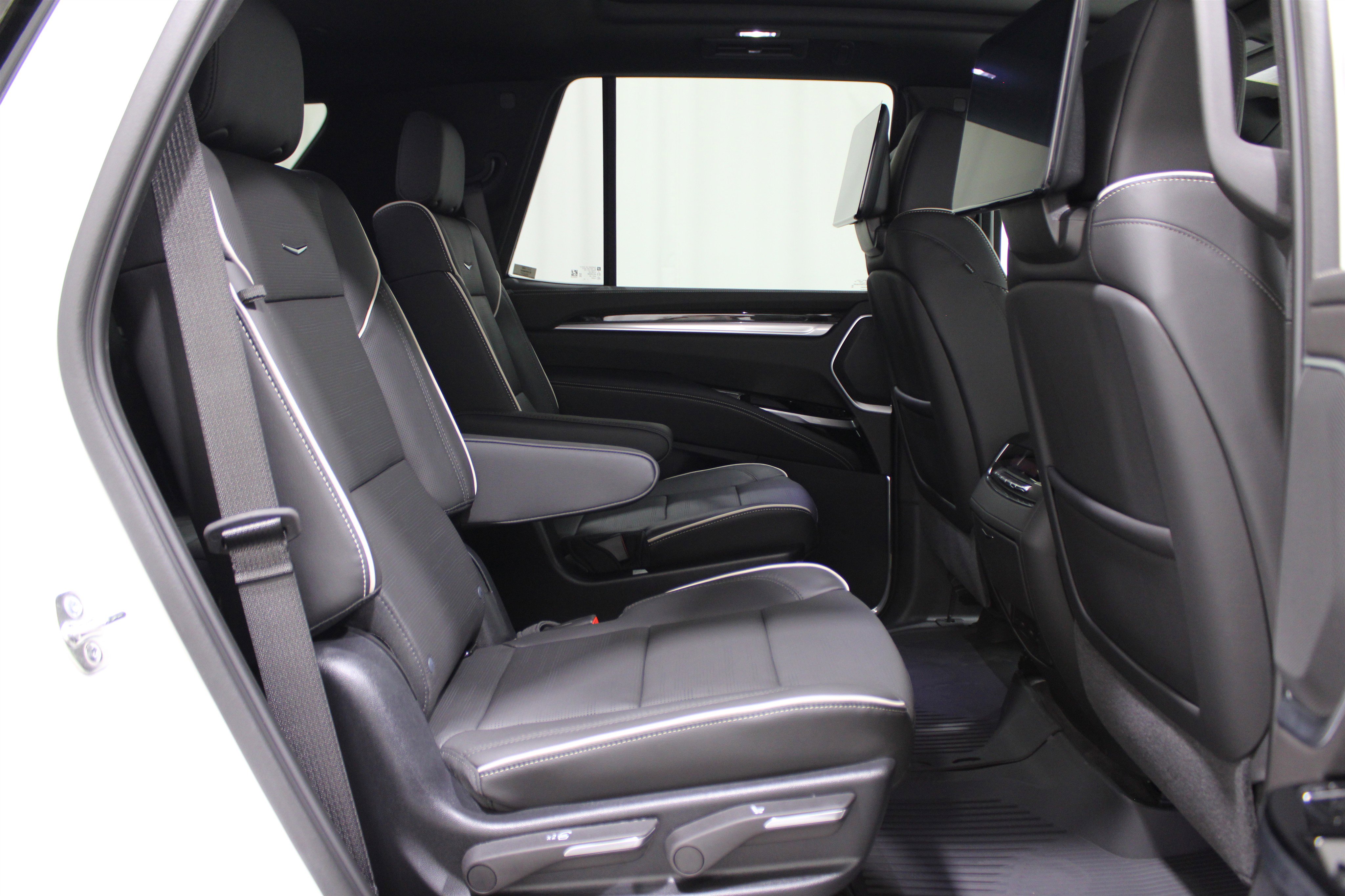 2025 Cadillac Escalade Premium Luxury photo 27