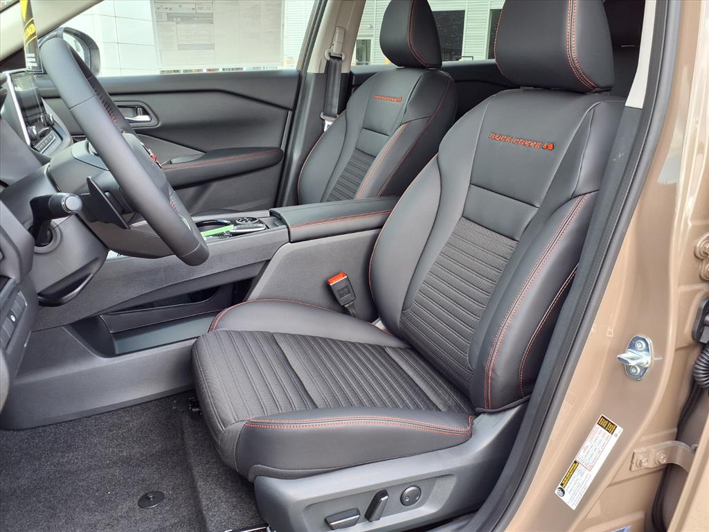 2026 Nissan Rogue SV photo 3