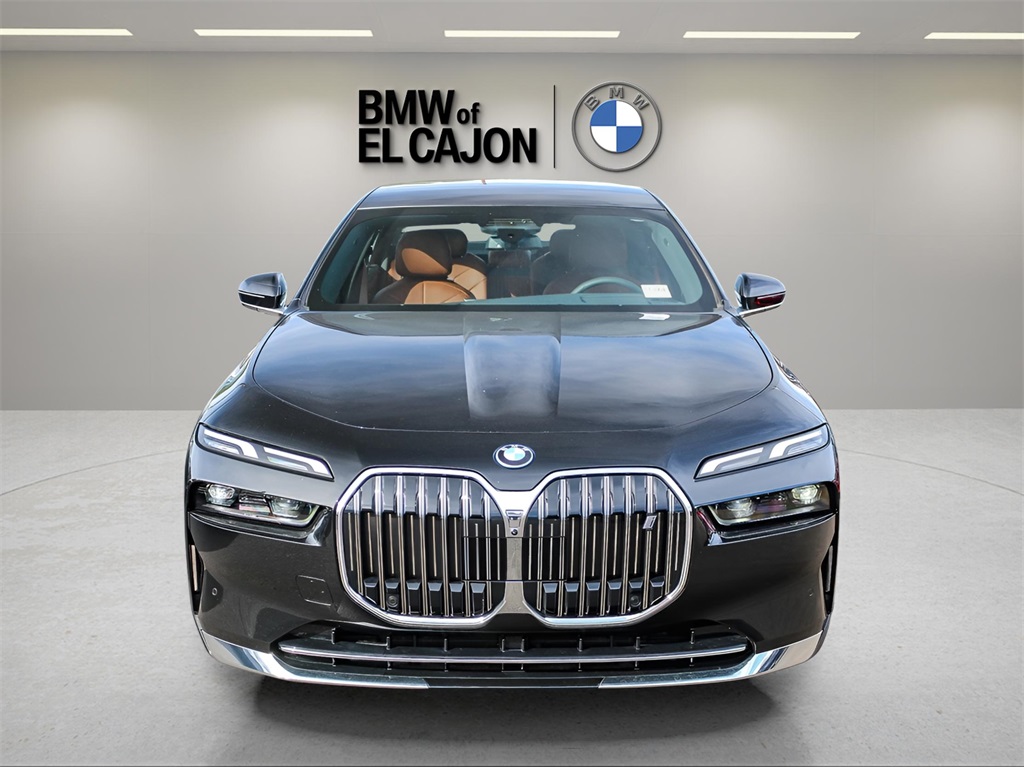 2025 Bmw i7 xDrive60 photo 2