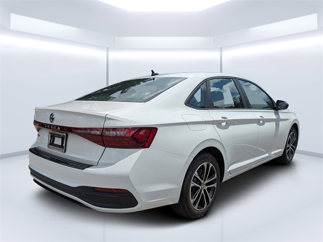 2025 Volkswagen Jetta 1.5T Sport photo 3