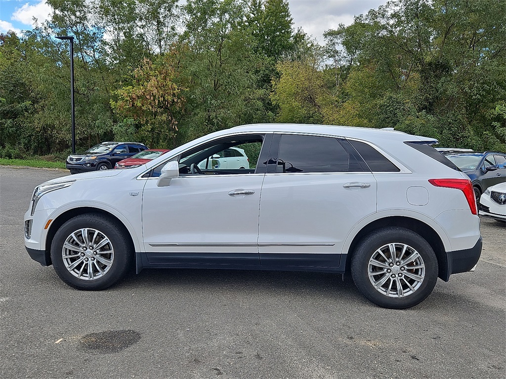 2017 Cadillac XT5 Luxury photo 3