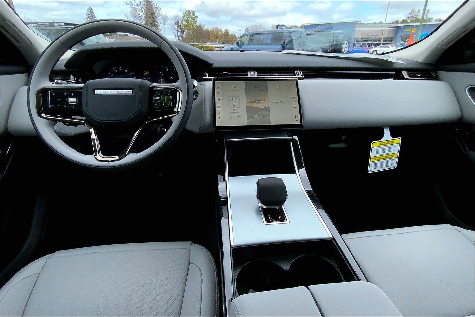 2025 Land Rover Range Rover Velar S photo 3