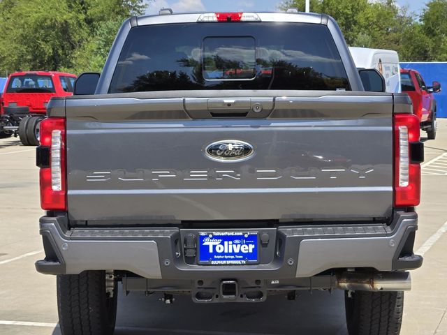 2026 Ford F-250 Lariat photo 8