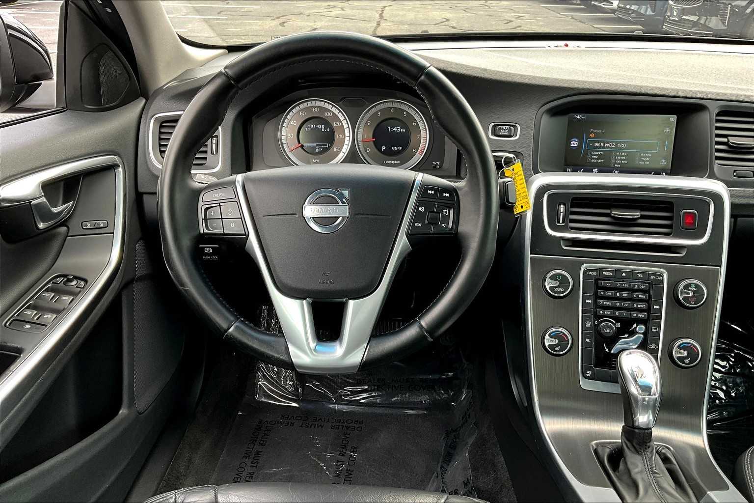 2013 Volvo S60 T5 Premier photo 5
