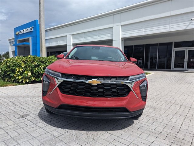 2026 Chevrolet Trax LS photo 3