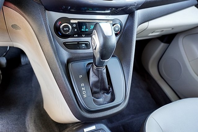 2018 Ford Transit Connect Titanium photo 33