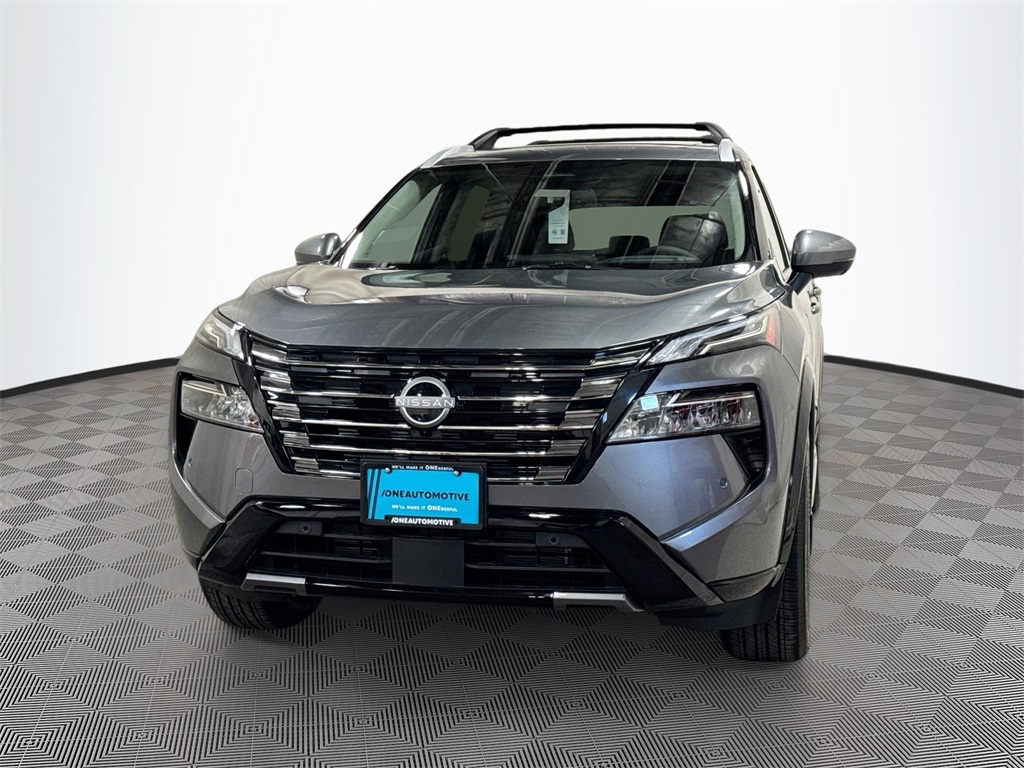 2026 Nissan Rogue Platinum's photo