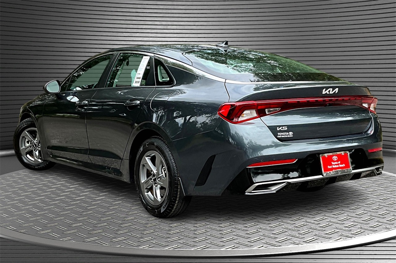 2023 Kia K5 LXS photo 4