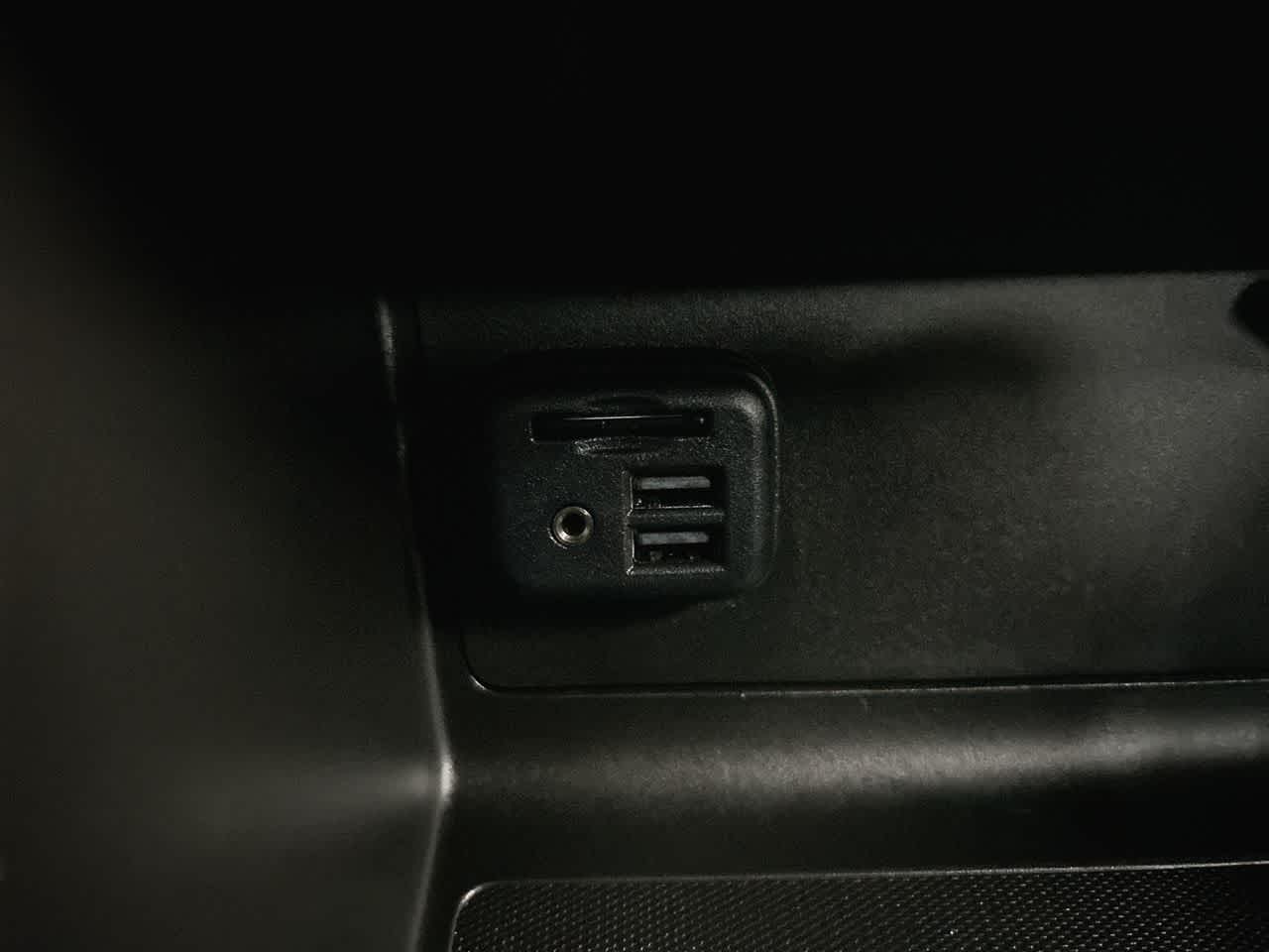 2020 Chevrolet Colorado Z71 photo 32