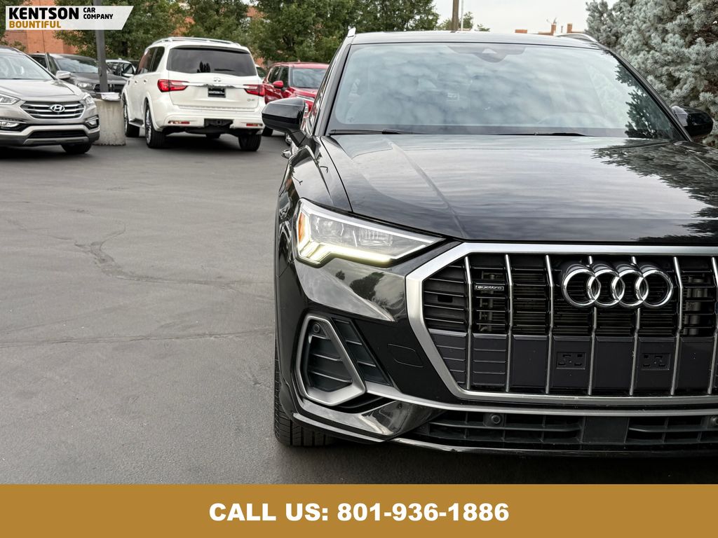 2025 Audi Q3 S line Premium photo 11