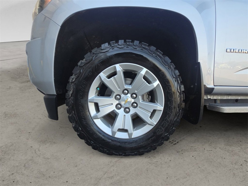 2018 Chevrolet Colorado LT photo 14