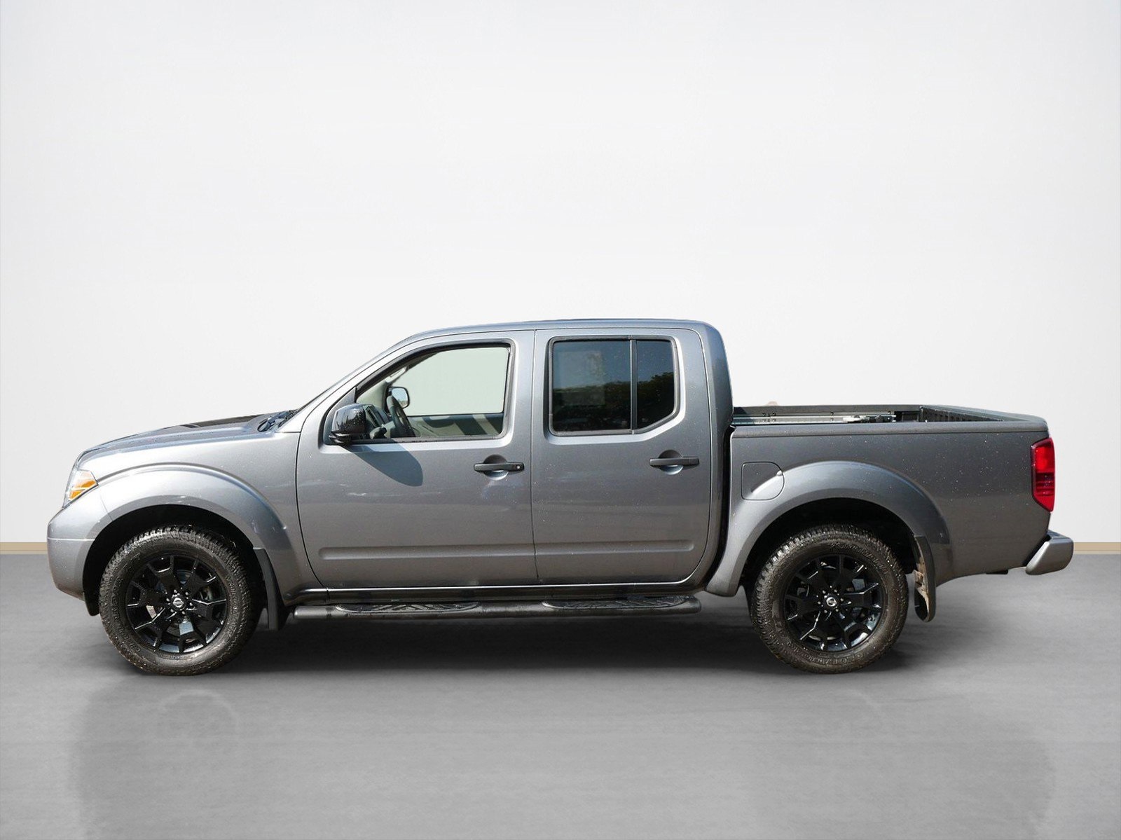 2020 Nissan Frontier SV photo 6