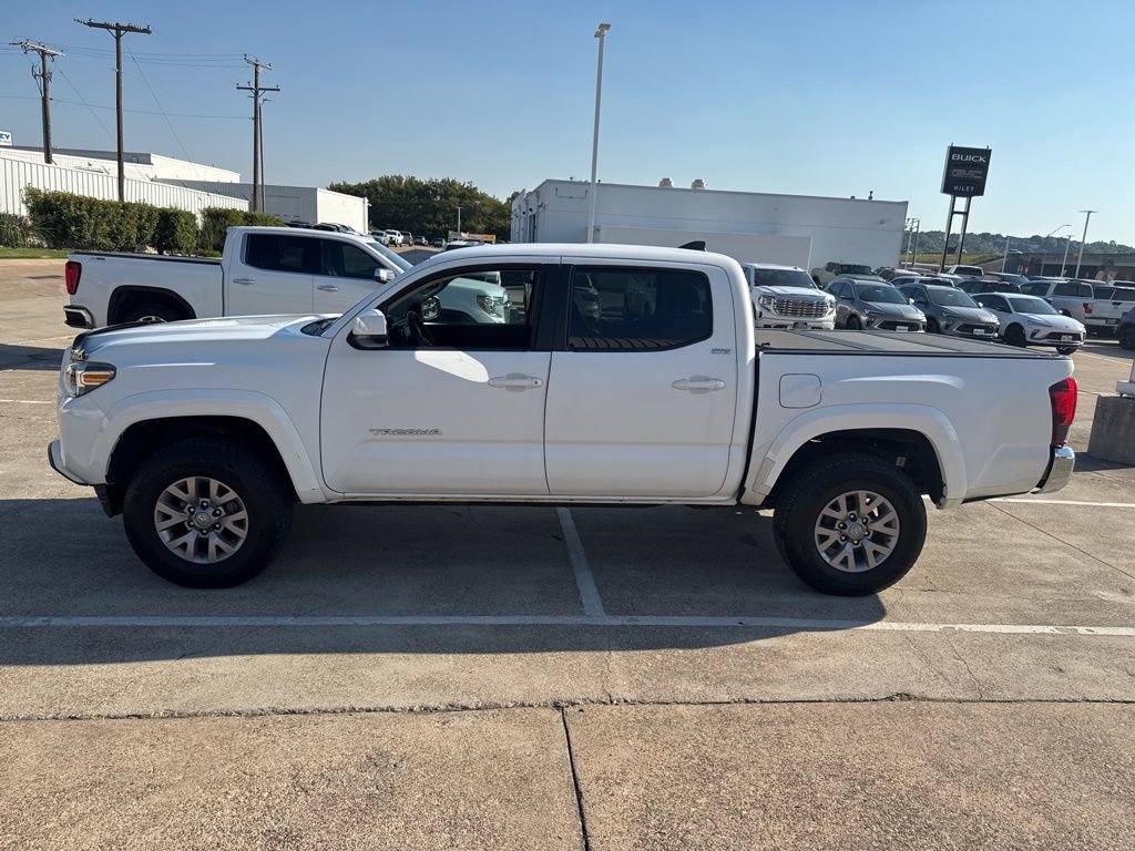 2018 Toyota Tacoma SR5 V6 photo 2