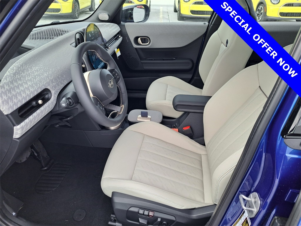 2025 Mini Cooper 4 Door Hardtop Signature photo 8