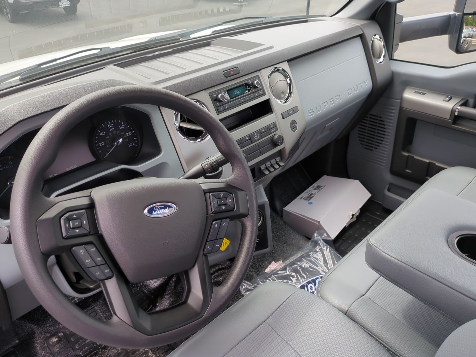 2026 Ford F-650 Base photo 2