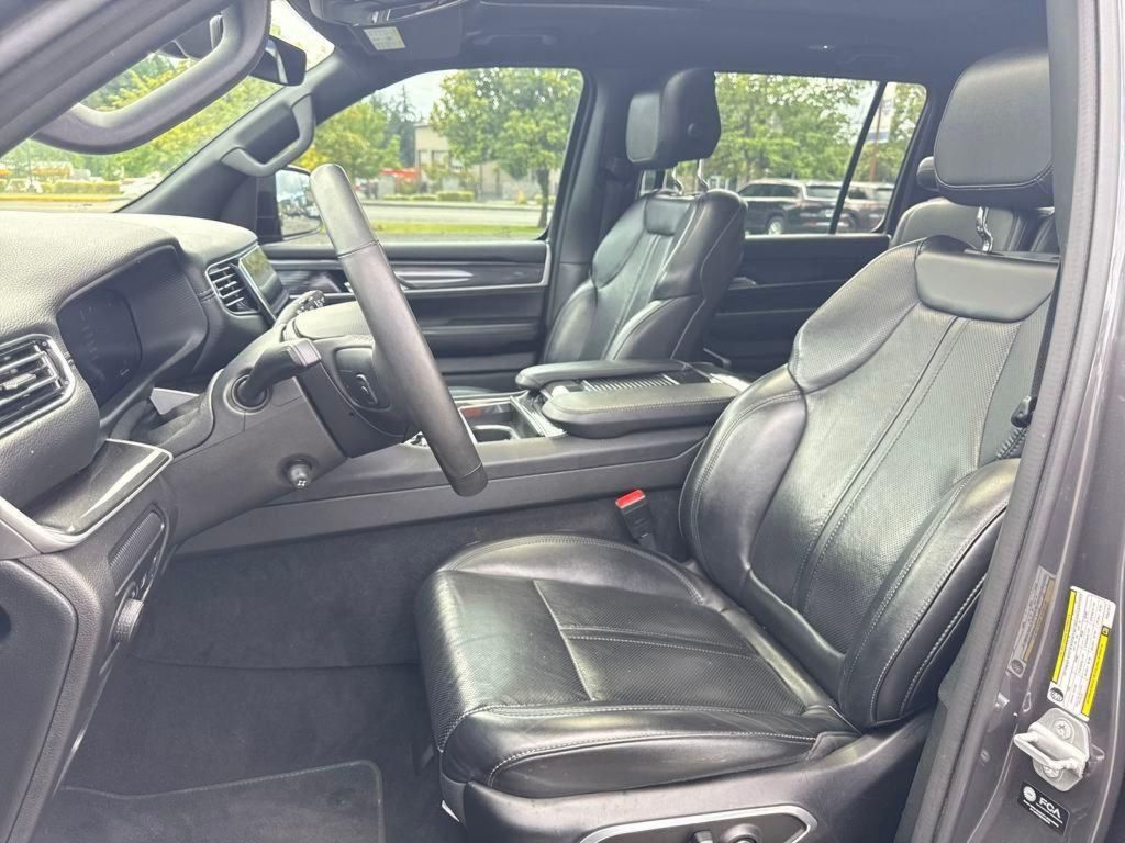 2023 Jeep Wagoneer Base photo 15