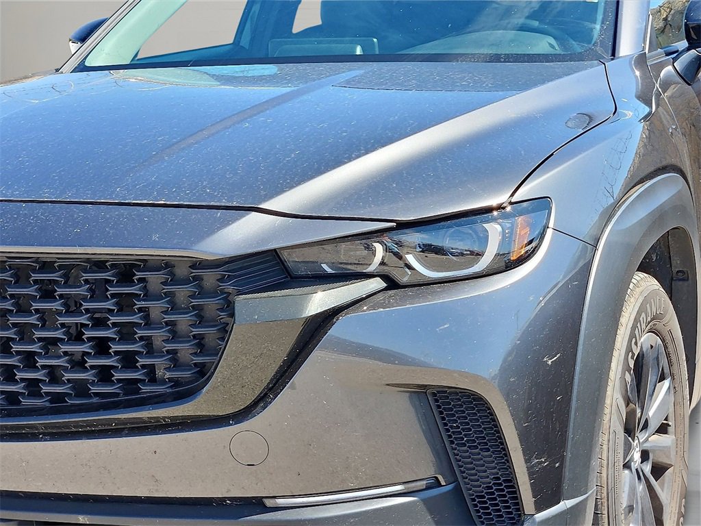 2025 Mazda CX-50 2.5 Preferred photo 3