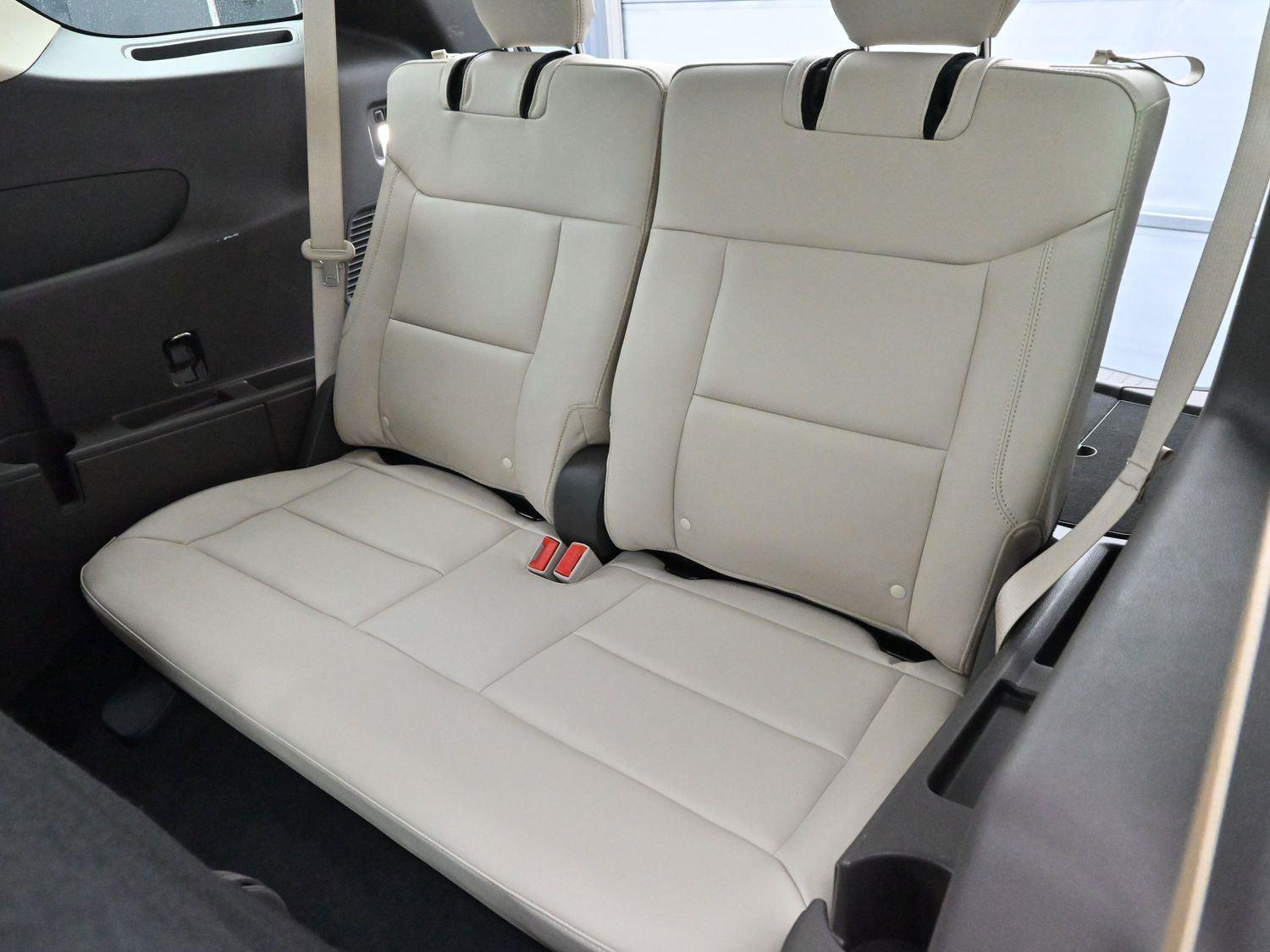 2022 Ford Explorer Platinum photo 29