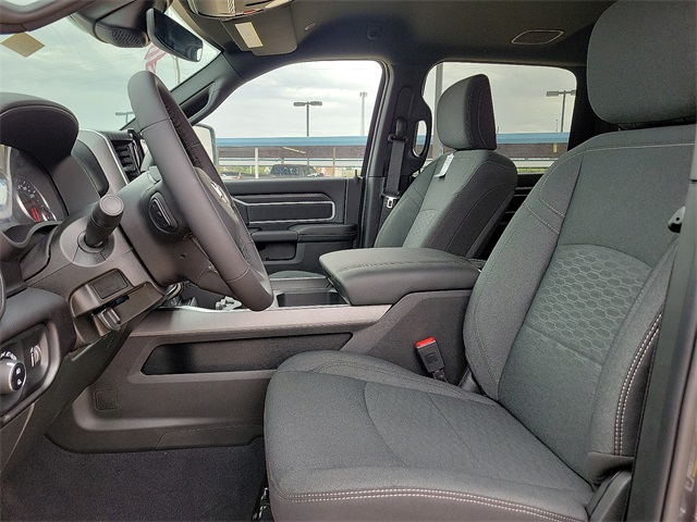 2025 Ram 2500 Big Horn photo 12
