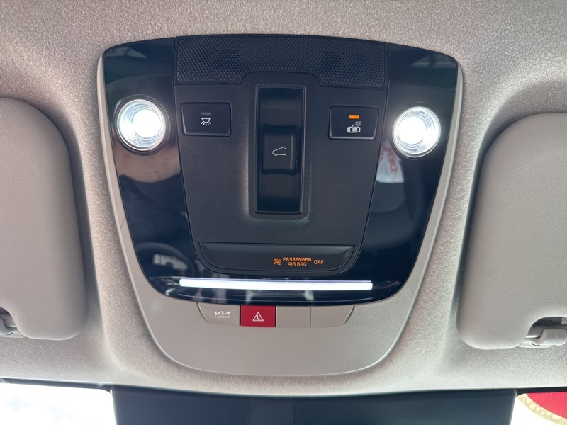 2023 Kia Niro EX Touring photo 23