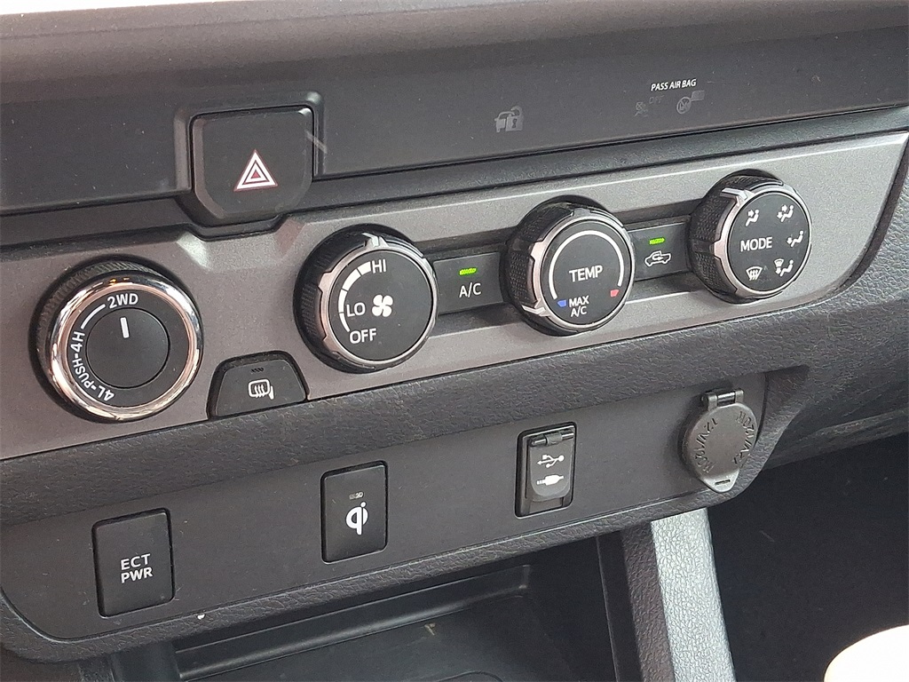 2019 Toyota Tacoma TRD Off-Road 4x4 Access Cab photo 15